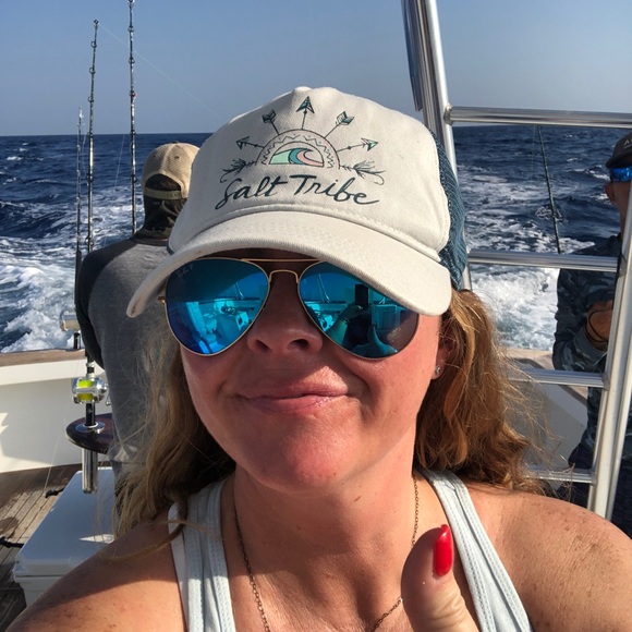 Meet your Posher, Carrie - Picture 2 of 2